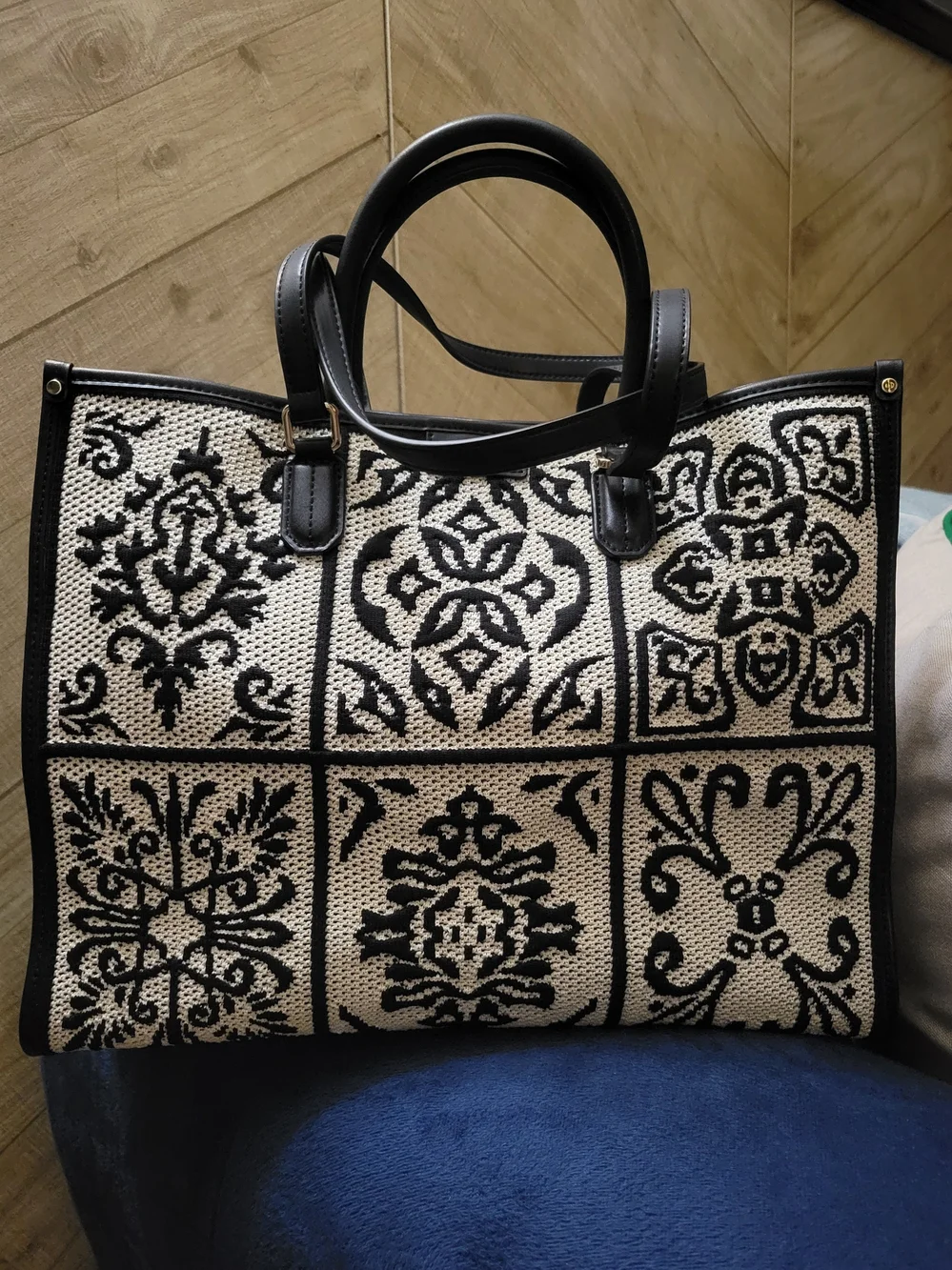 Viola Castellani Black/Cream Woven Tote Bag